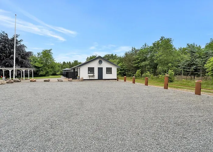 Apartment Wisti - 20km From The Sea By Interhome Skaerbaek